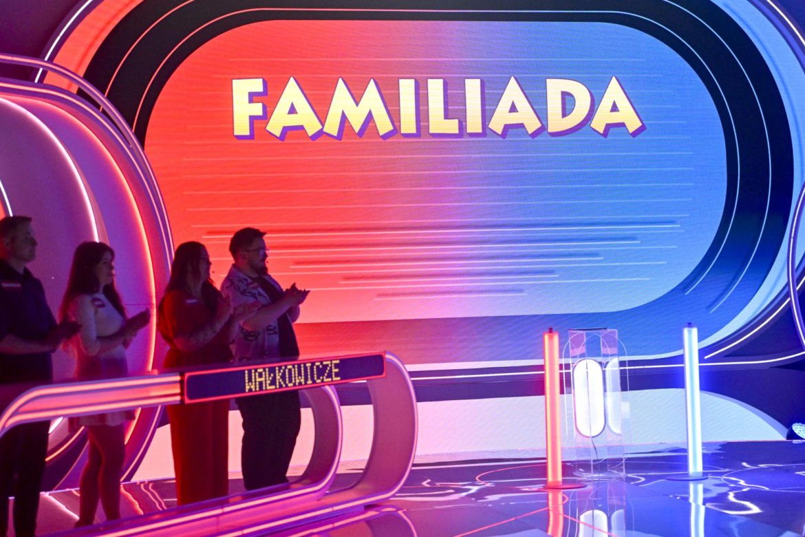 Karol Strasburger od lat prowadzi "Familiadę". Wprost przyznał, czy miał dosyć tego programu!