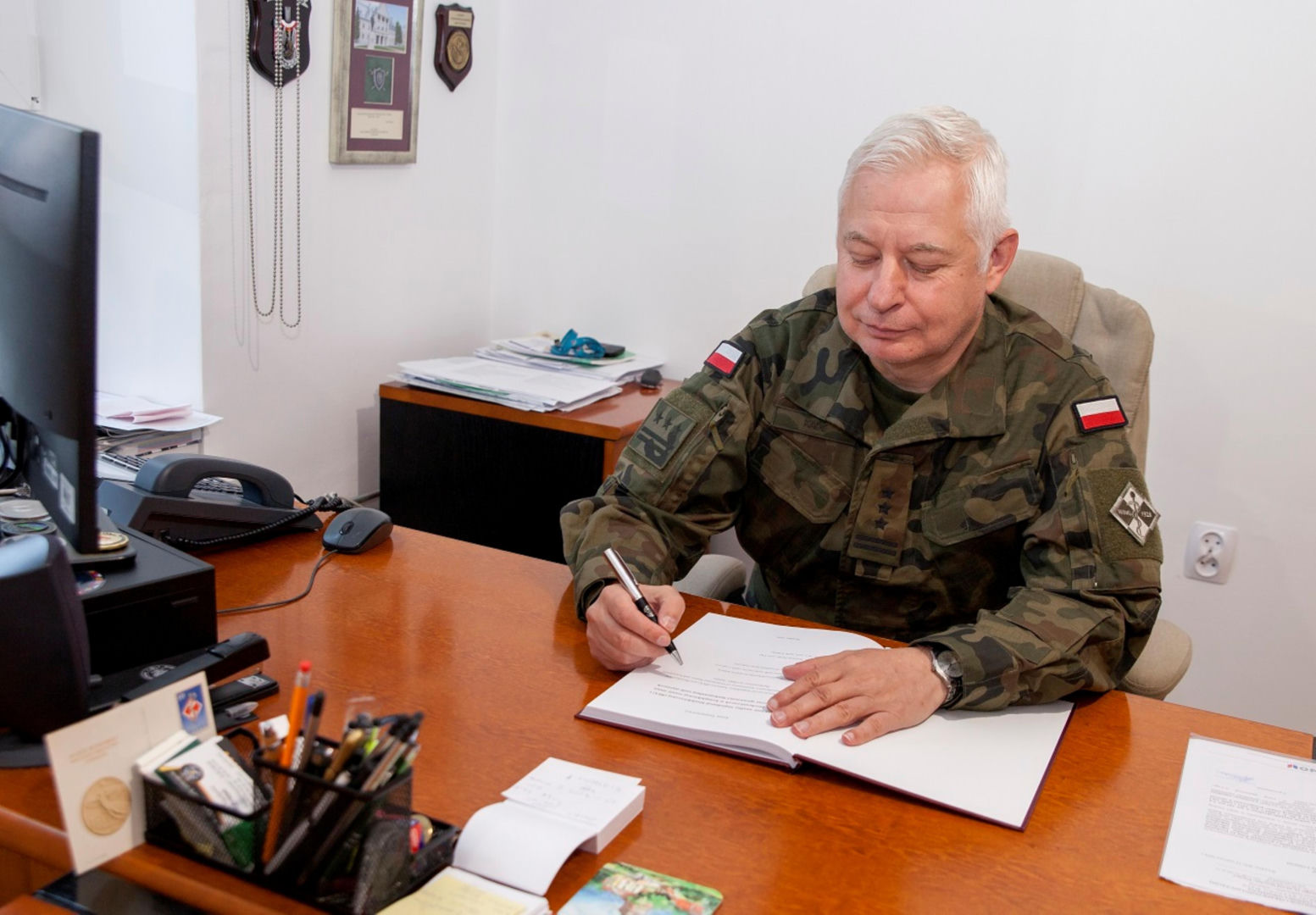 płk. dr. hab. n. med. Grzegorzem Kade