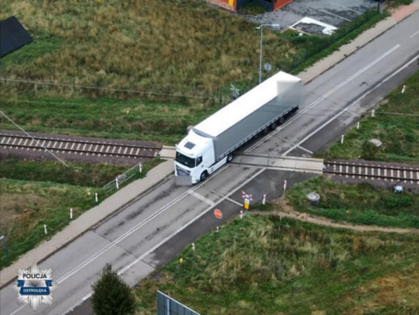 Będą kolejne kontrole. Policyjny dron w parę godzin wyłapał 25 kierowców