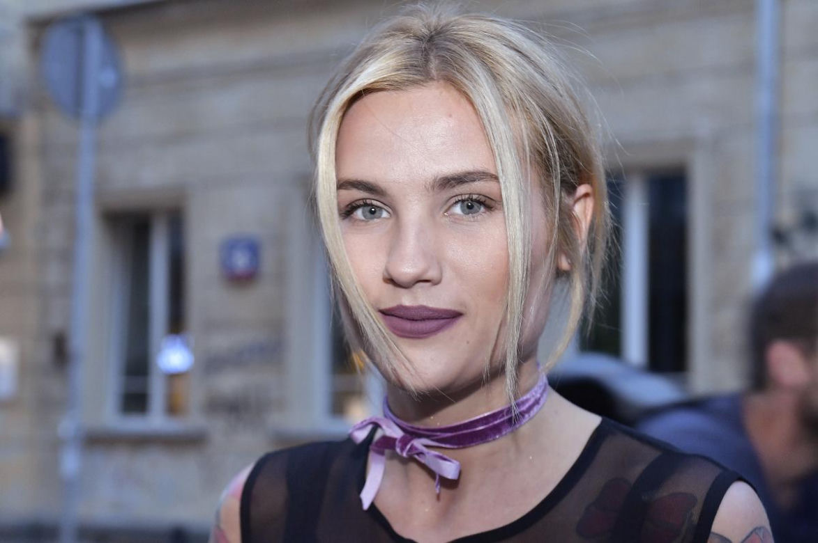 Jak zmieniała się Karolina Gilon? 