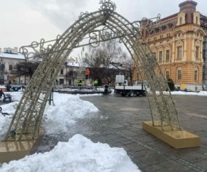Nowy Sącz powoli zmienia się na święta.  Pierwsze ozdoby już się  pojawiają!