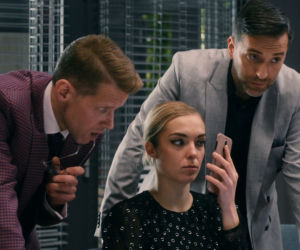 BrzydUla 2 sezon odc. 75. Marek (Filip Bobek), Sebastian (Łukasz Garlicki), Nadia (Magdalena Koleśnik)