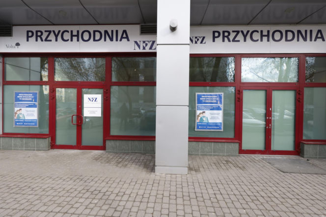 Klinika leczenia uzależnień przeniosła się z Pragi na Czerską. Mieszkańcy protestują