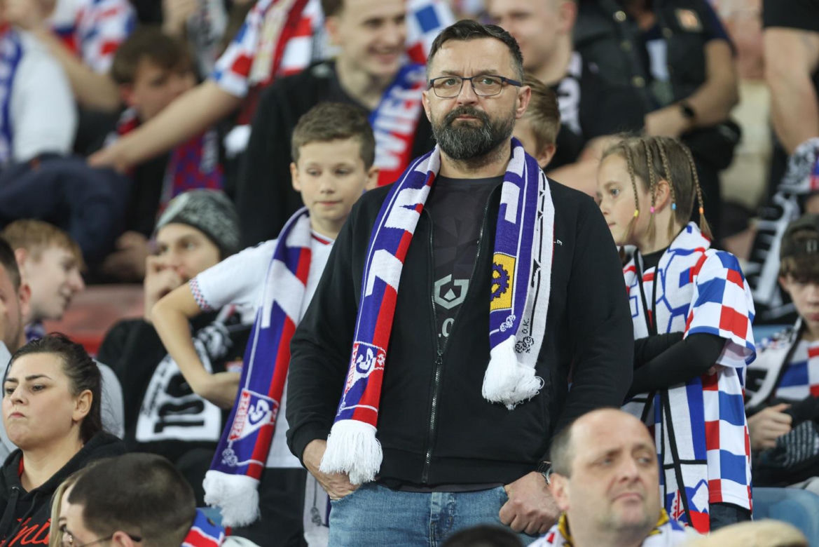 Kibice podczas meczu Górnik Zabrze - Legia Warszawa (01.04.2024)
