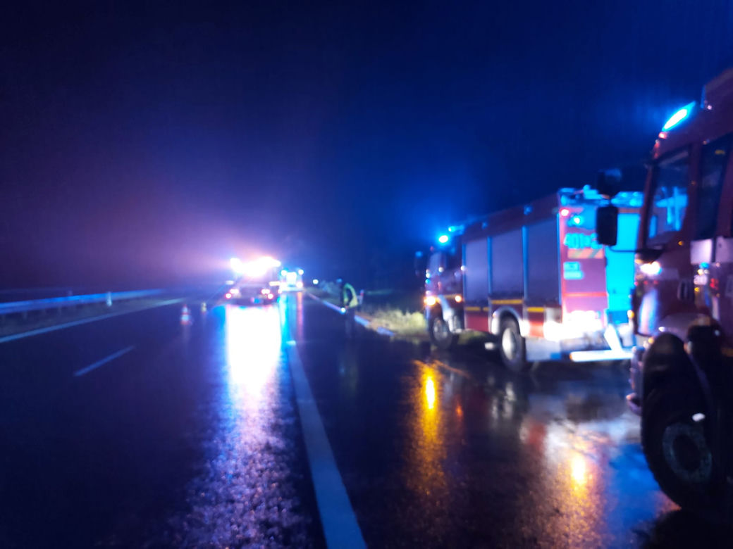 Rzezawa. Wypadek na autostradzie A4. 13 osób rannych