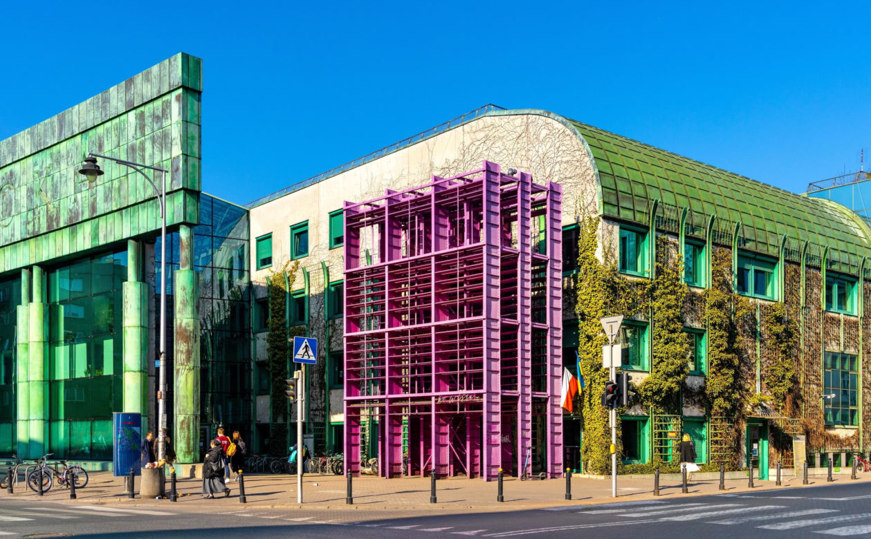 6. Biblioteka Uniwersytecka – zielony dach i nowoczesność