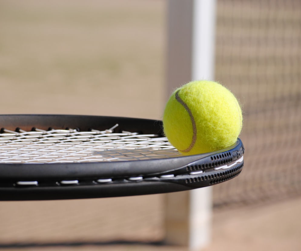 Tenis [zdjęcie ilustracyjne]