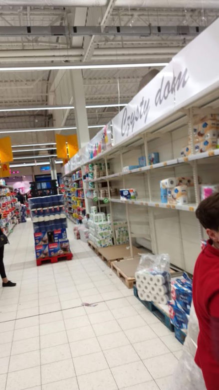 Panika w Białymstoku? Markety oblężone. Dzikie tłumy na zakupach [ZDJĘCIA]