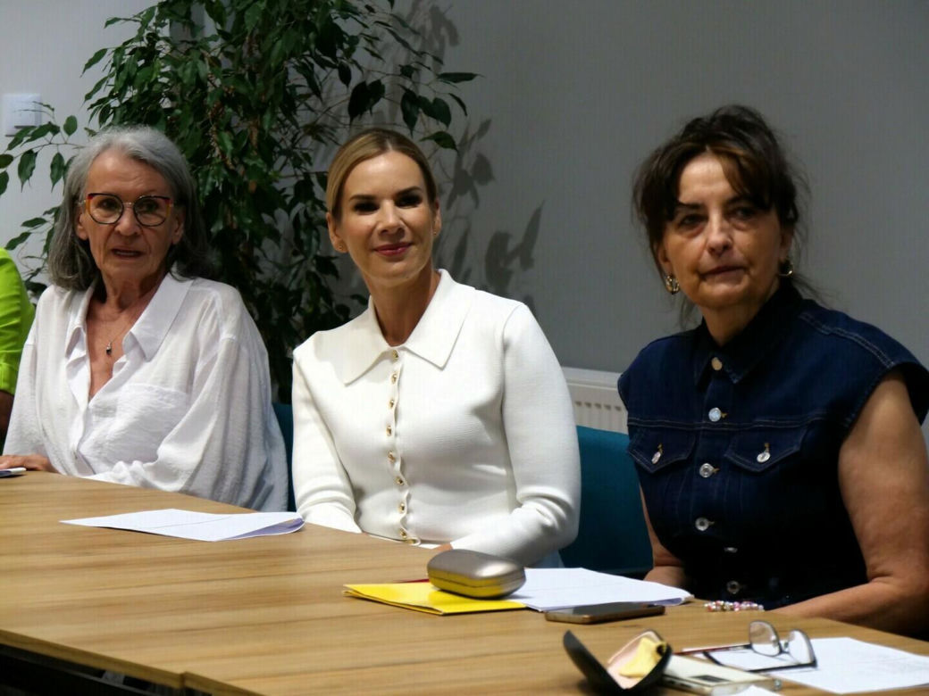 Marta Nawrocka śpiewała i gotowała z seniorami w Stalowej Woli