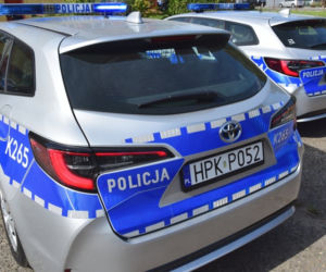 Hybrydowe radiowozy dla podkarpackiej policji. To ciche i ekologiczne Toyoty