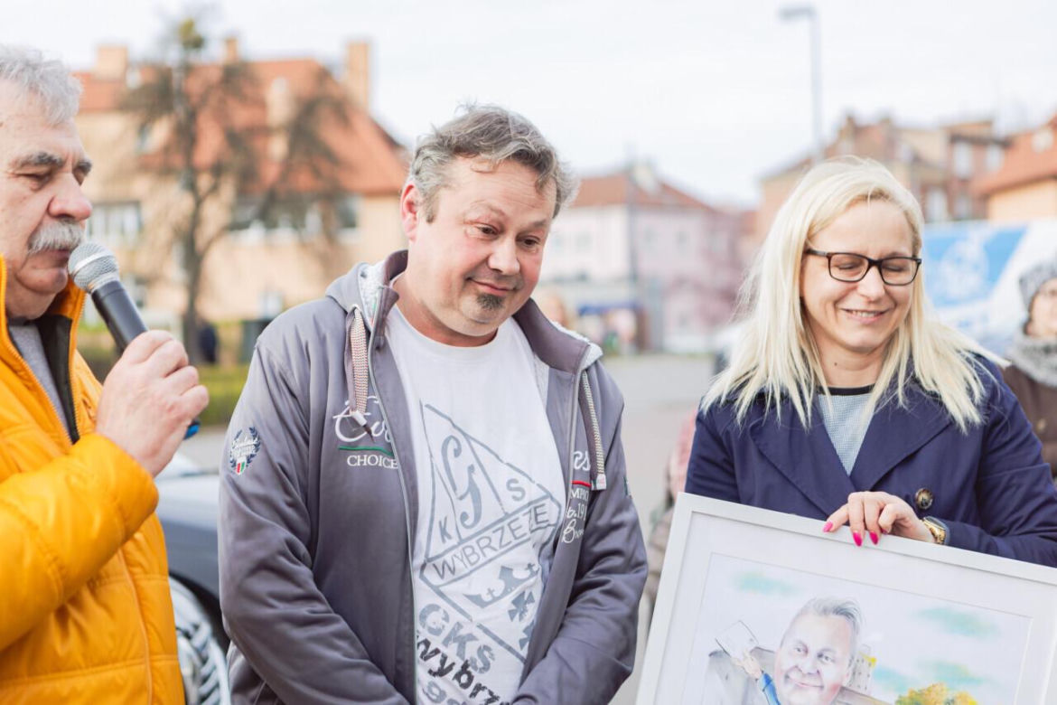 Mieszkańcy Przeróbki żegnają listonosza Grzegorza 