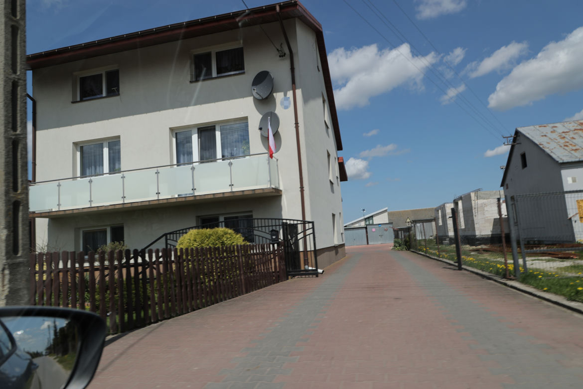 Rodzina modli się o życie małego Antosia. Przygniótł go wielki pojemnik 