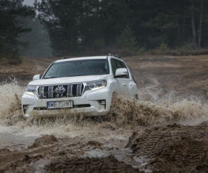 Toyota Land Ctruiser 2.8 D-4D 177 KM 6 A/T Invincible