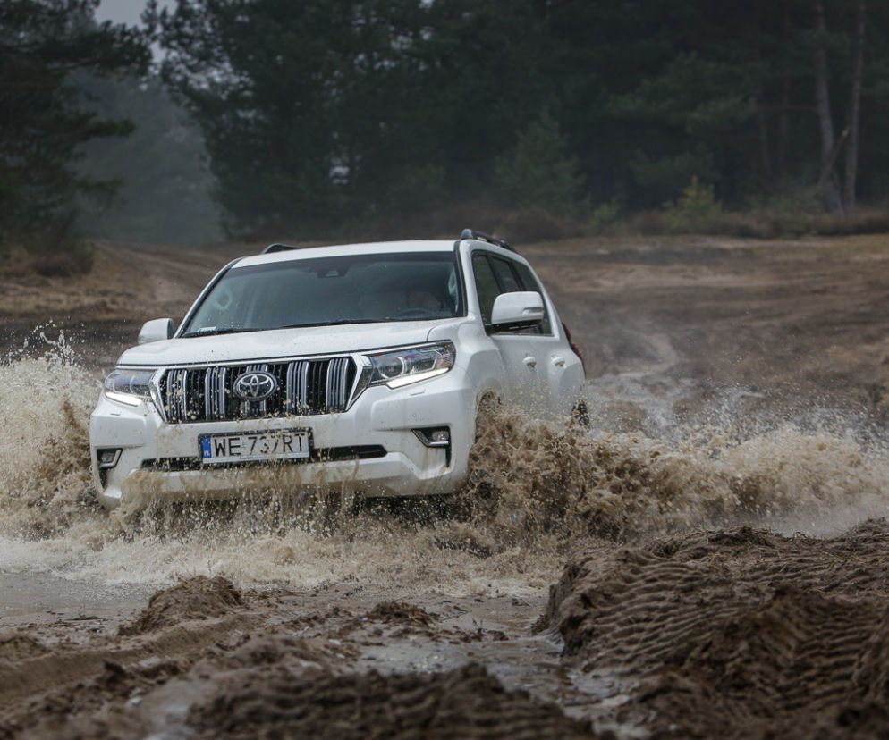 Toyota Land Ctruiser 2.8 D-4D 177 KM 6 A/T Invincible