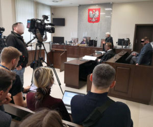 Sąsiedzi ściganego mecenasa: „Widzieliśmy go w niedzielny wieczór pod domem”