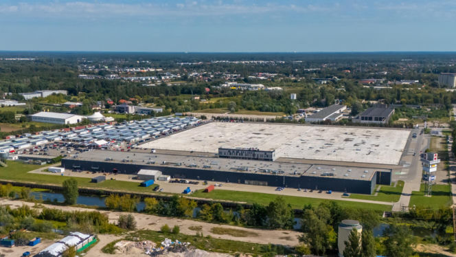 Plac po spalonym centrum handlowym Marywilska 44 w Warszawie