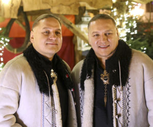 Bracia Golec oddali muzyczny hołd swojej mamie. „Kiedy się spotkamy” porusza do łez