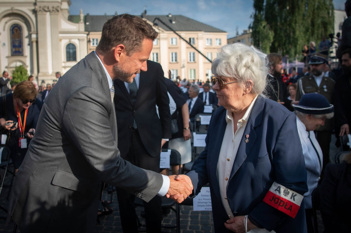 Powstańcy warszawscy podczas obchodów 77. rocznicy wybuchu Powstania Warszawskiego