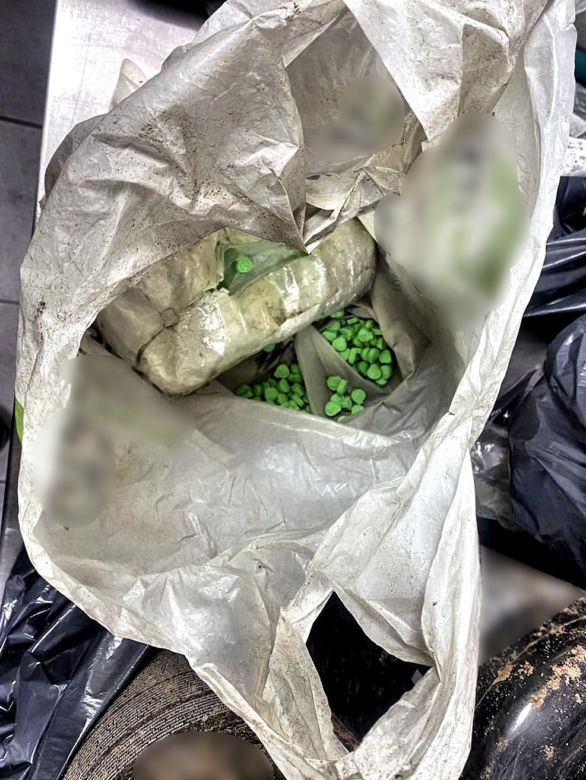 Akcja kryminalnych w lesie pod Toruniem. 44-latek zakopał tam narkotyki