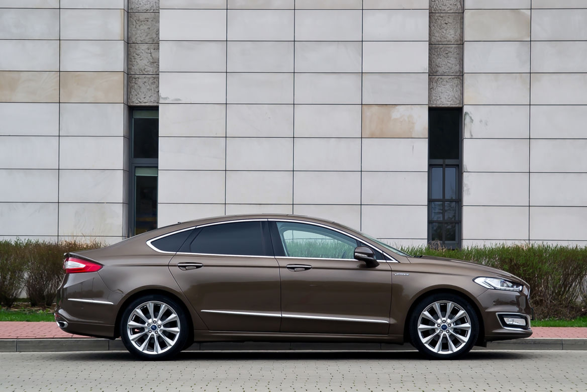 Ford Mondeo Vignale 2.0 TDCi 210 KM Twin-turbo PowerShift