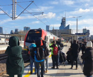 Po 24 latach PKP znowu jeździ Warszawą Główną