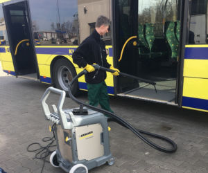 Koronawirus w Kaliszu. KLA dezynfekuje autobusy. „Chcemy chronić kierowców i pasażerów” [ZDJĘCIA]