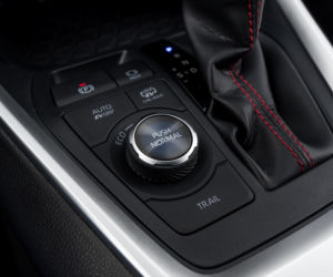 Suzuki Across Plug-in Hybrid i-AWD e-CVT Elegance