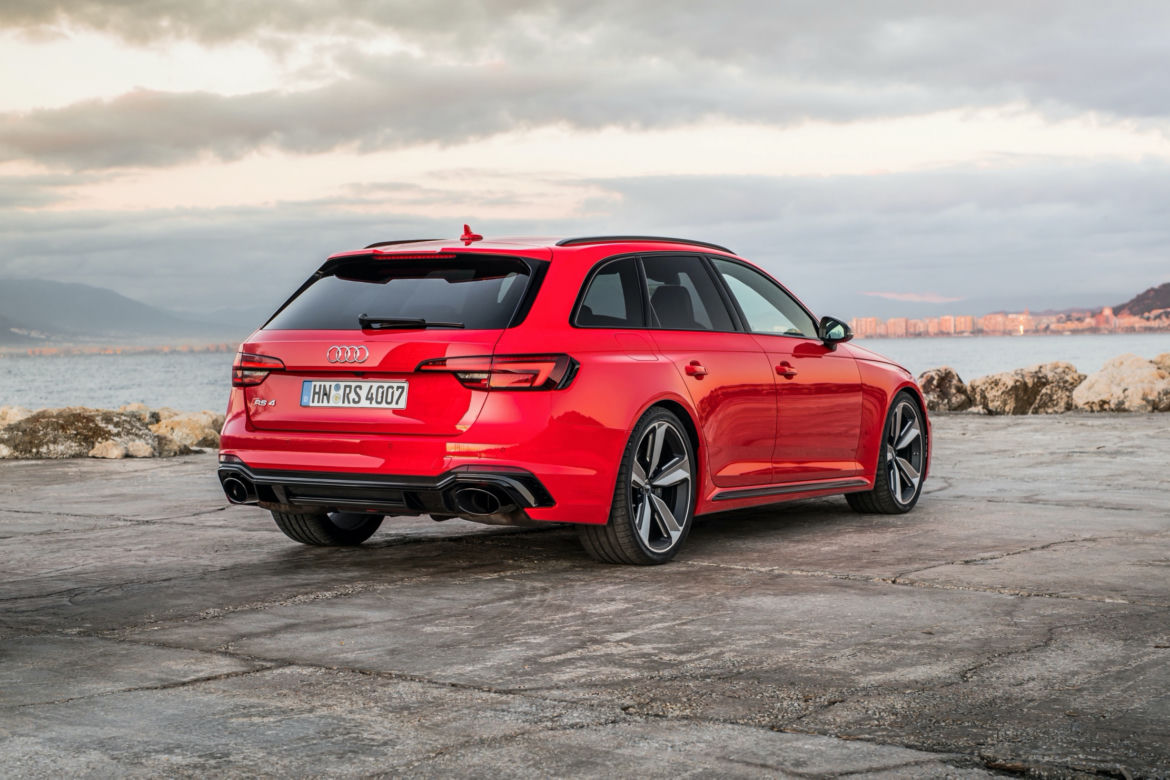Audi RS4 Avant 2.9 TFSI V6 450 KM tiptronic quattro