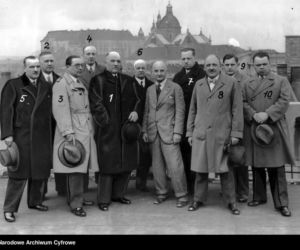 Moda w czasach PRL. Elegancja czy obciach? Tak się kiedyś ubierano