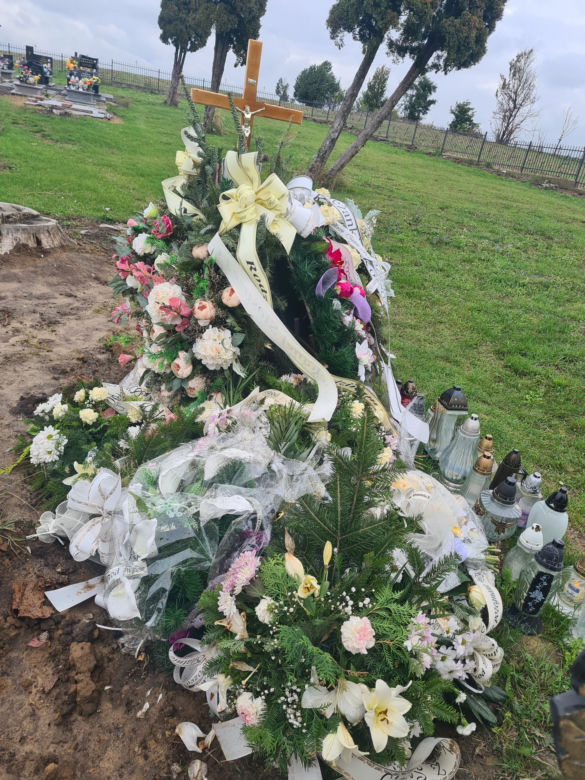 Anna została zabita w Przemyślu. Kwiaty zdobią jej grób [GALERIA]
