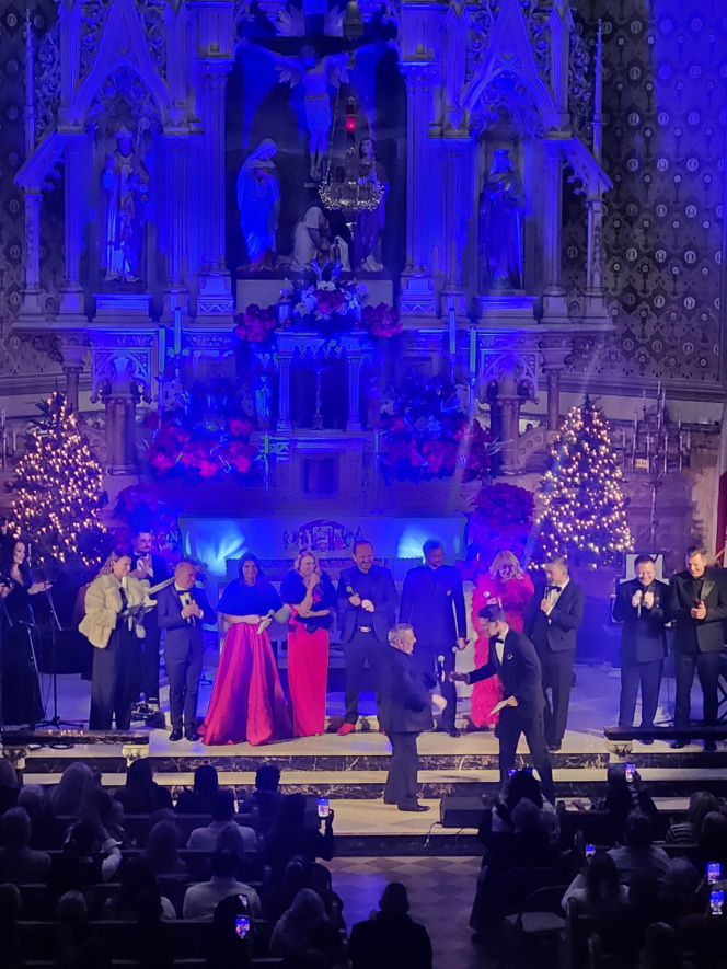 Wielkie Kolędowanie z gwiazdami na Greenpoincie