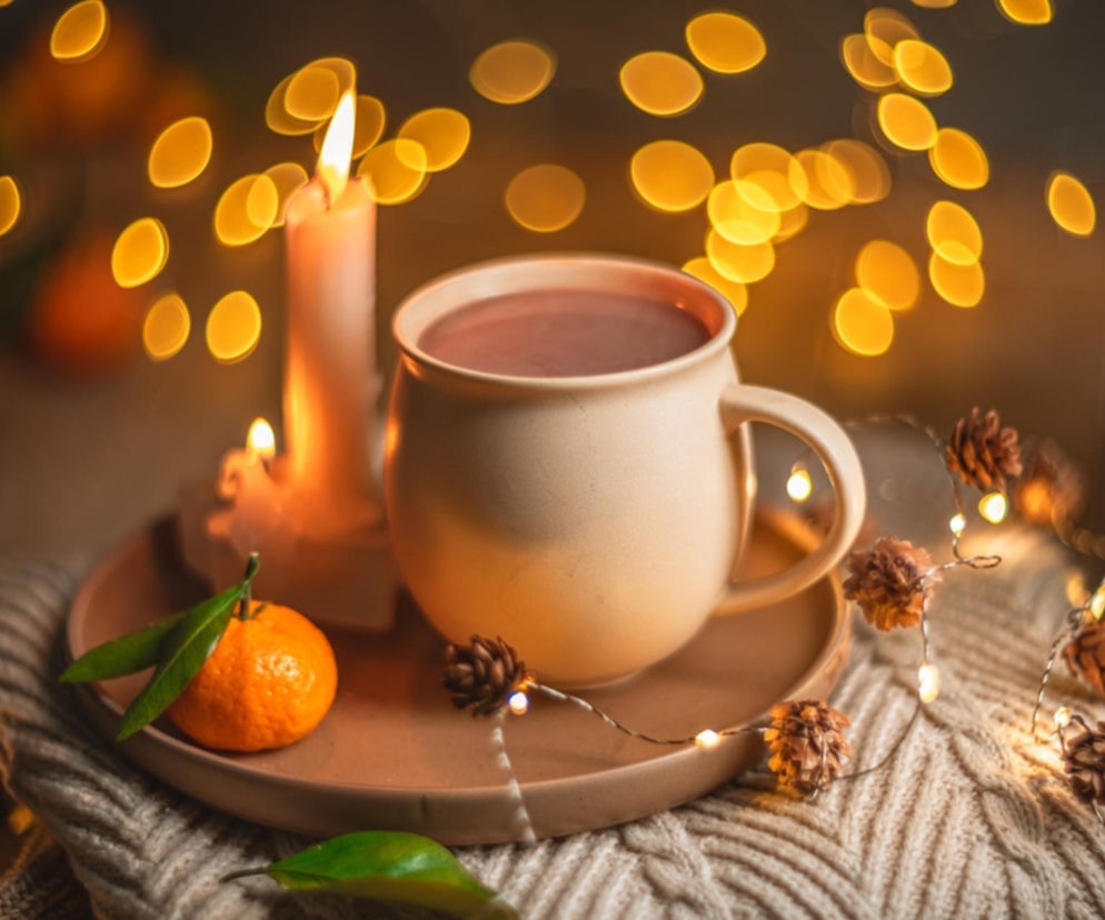 Hit tej zimy! Mandarynkowa gorąca czekolada, która pachnie świętami