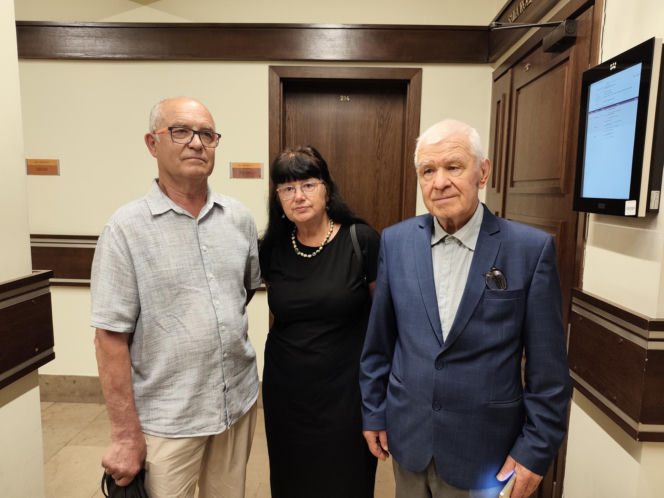 Zabili 83-letnią seniorkę za 180 zł.  Jej pokiereszowane ciało ukryli w wersalce