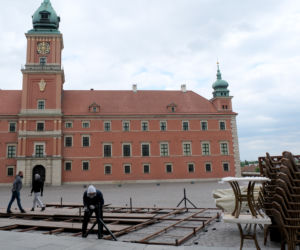 Warszawa luzuje obostrzenia