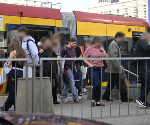 Daniel Martyniuk ładnie się bawi w Warszawie. Mamy fotki