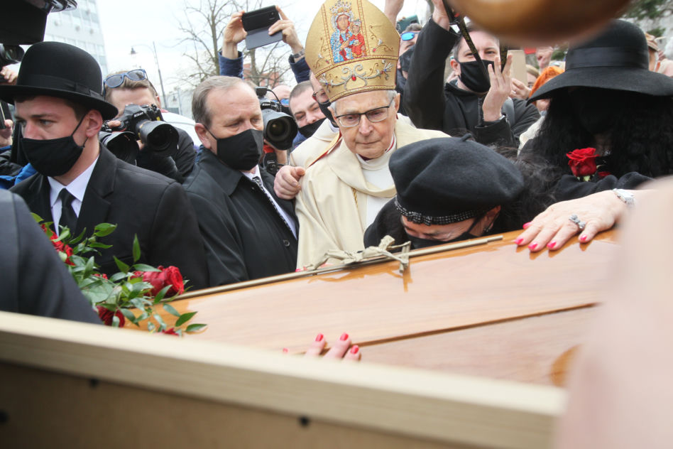 Ewa Krawczyk na pogrzebie męża Krzysztofa Krawczyka