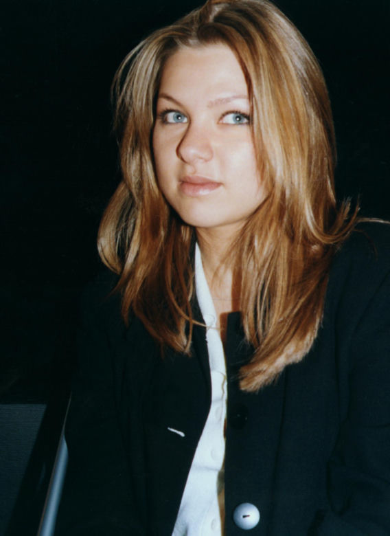 - Katarzyna Bujakiewicz przez lata grała w "Na dobre i na złe". Tak wyglądała na początku swojej przygody z serialem