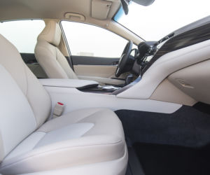 Toyota Camry 2.5 Hybrid Dynamic Force 218 KM e-CVT Executive