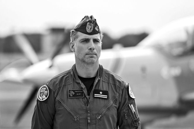 Hołd dla majora Macieja Krakowiana na Antidotum Air Show 2024