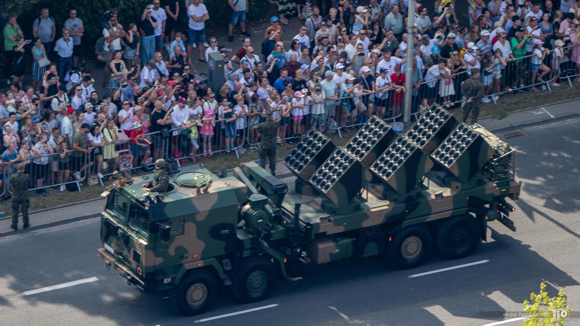 Święto Wojska Polskiego 2026: Wielka defilada w Warszawie i parada morska w Gdyni. Tysiące żołnierzy i ten sprzęt wojskowy zaskoczą Polaków