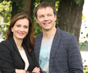 PRZYJACIÓŁKI. Zuza Markiewicz (Anita Sokołowska) i Wojtek (Lesław Żurek)