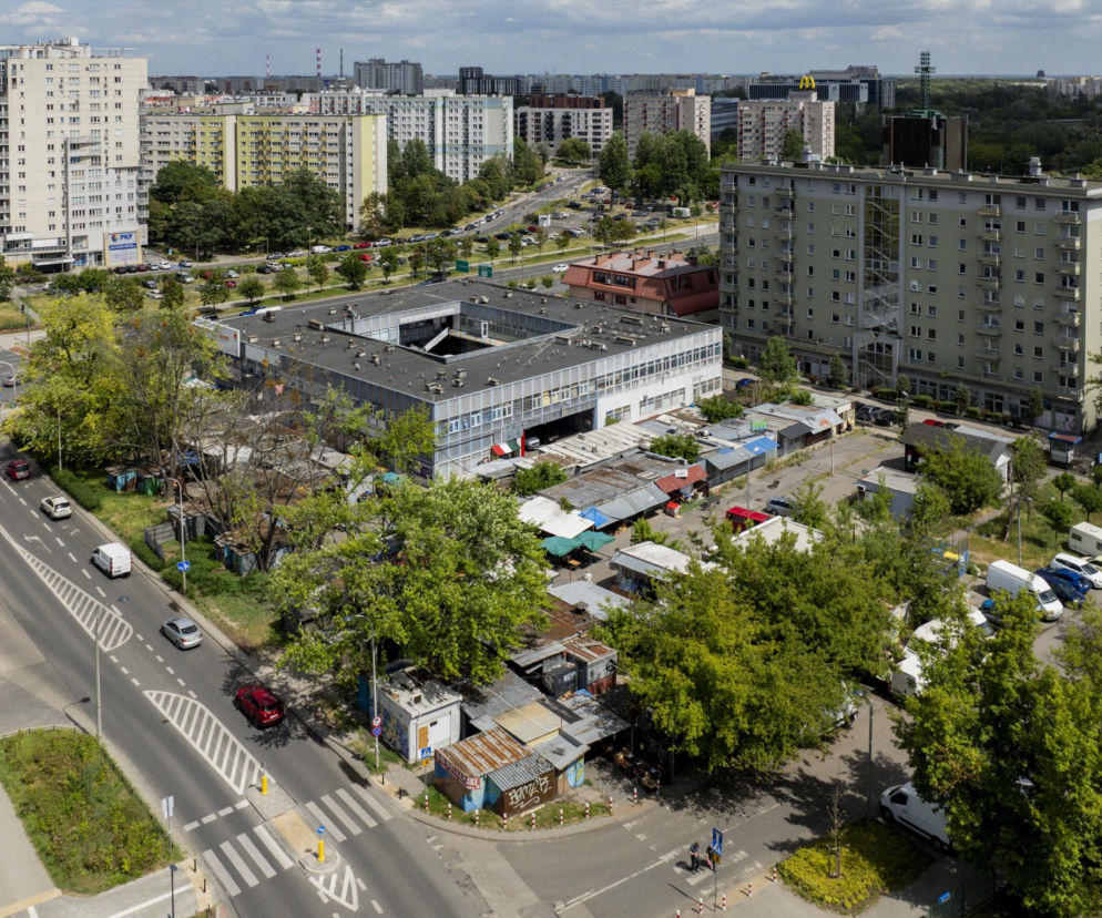 Mokotów traci bazarek przy ul. Gotarda. Mieszkańcy i kupcy są wściekli