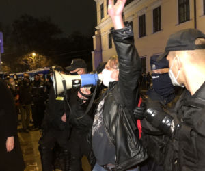 Protest przeciwko kardynałowi Stanisławowi Dziwiszowi w Krakowie