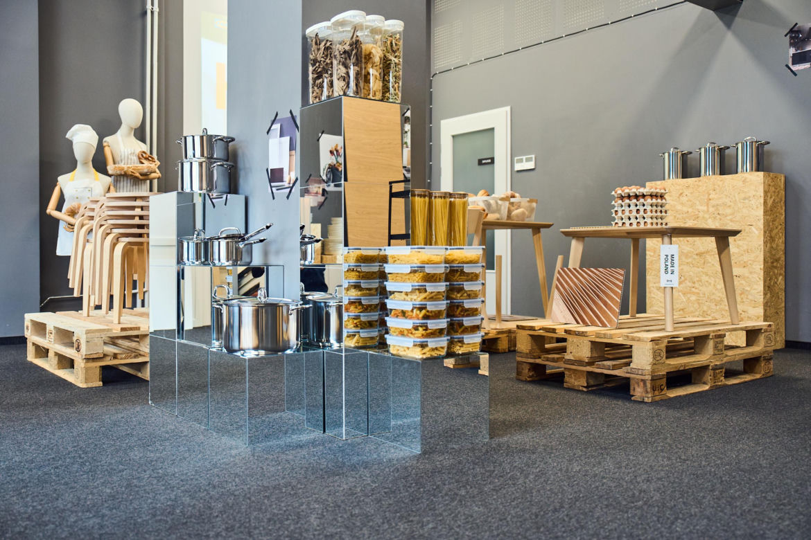 IKEA zaprasza do stołu i jedzenia nowościami i obniżonymi cenami