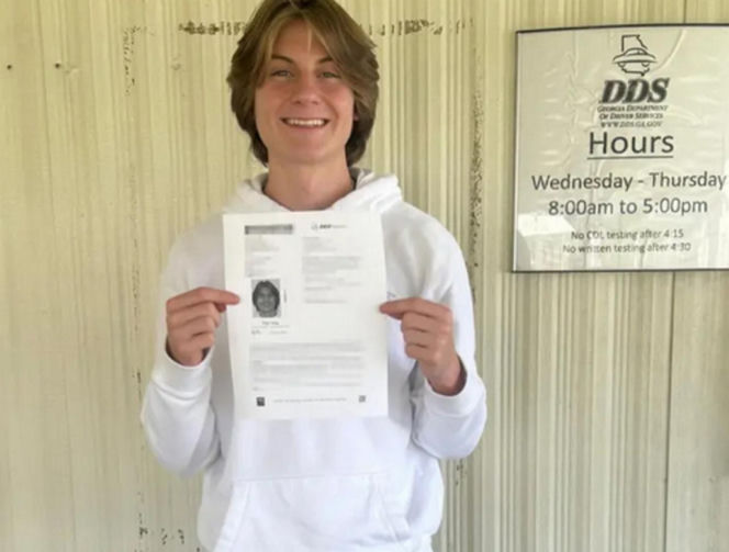 Owijali papierem toaletowym dom nauczyciela. Mężczyzna nie żyje