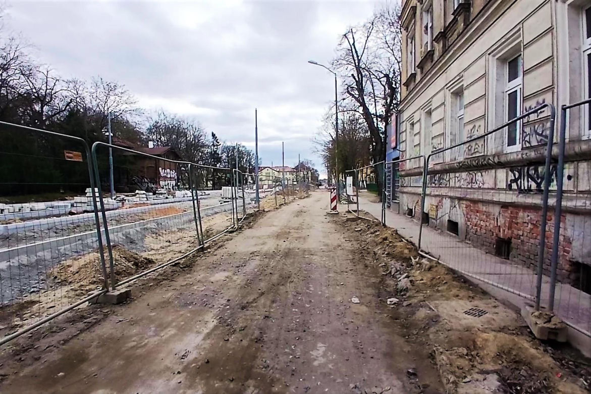 Przebudowa al. Powstańców Wlkp.