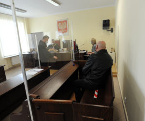 Gryfice:Obscenicznie się zachował, uderzył policjanta, dostał 6 tys. zł grzywny [ZDJĘCIA,WIDEO]