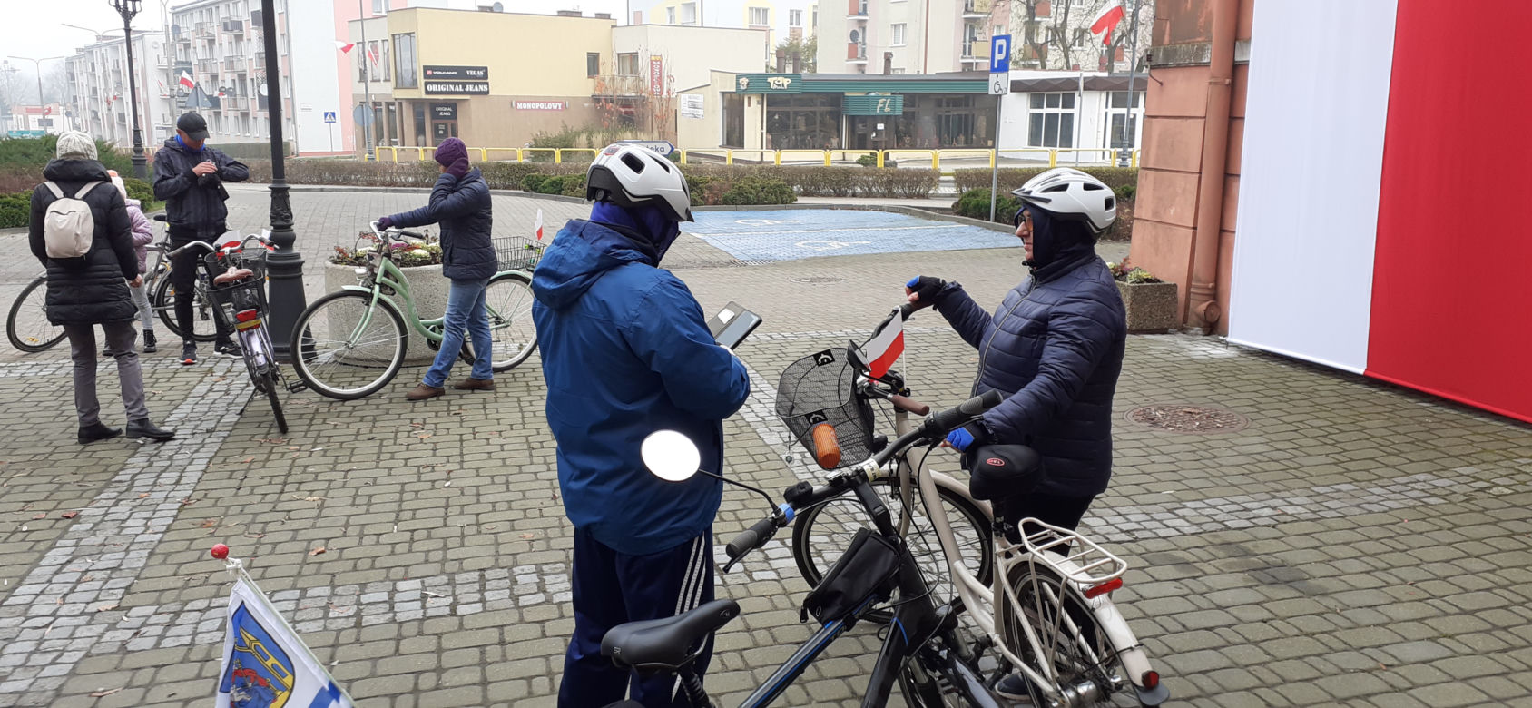 3 grupy świętowały 11 listopada na rowerach