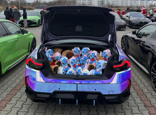 Mikołaje za kierownicą opanowali Lublin. Wyjątkowa akcja dla dzieci ze szpitala