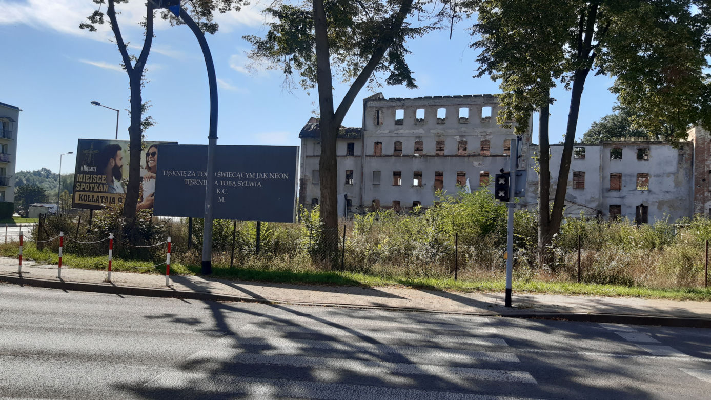 Bilbord z wyznaniem tęsknoty
